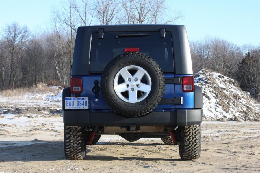  Jeep Wrangler Unlimited Rubicon 4x4 2009 года  (фото 3 из 36)